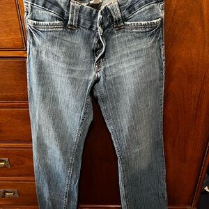 GAP Curvy Low Rise Women's Faded Blue bootcut Jeans